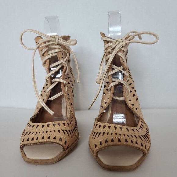 Jeffrey Campbell Rodillo Wedge Cut Out Lace Front Peeptoe Shoe Cream Leather 8 - Picture 3 of 9